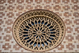 Foto Basilica di Santa Maria di Collemaggio - L'Aquila
